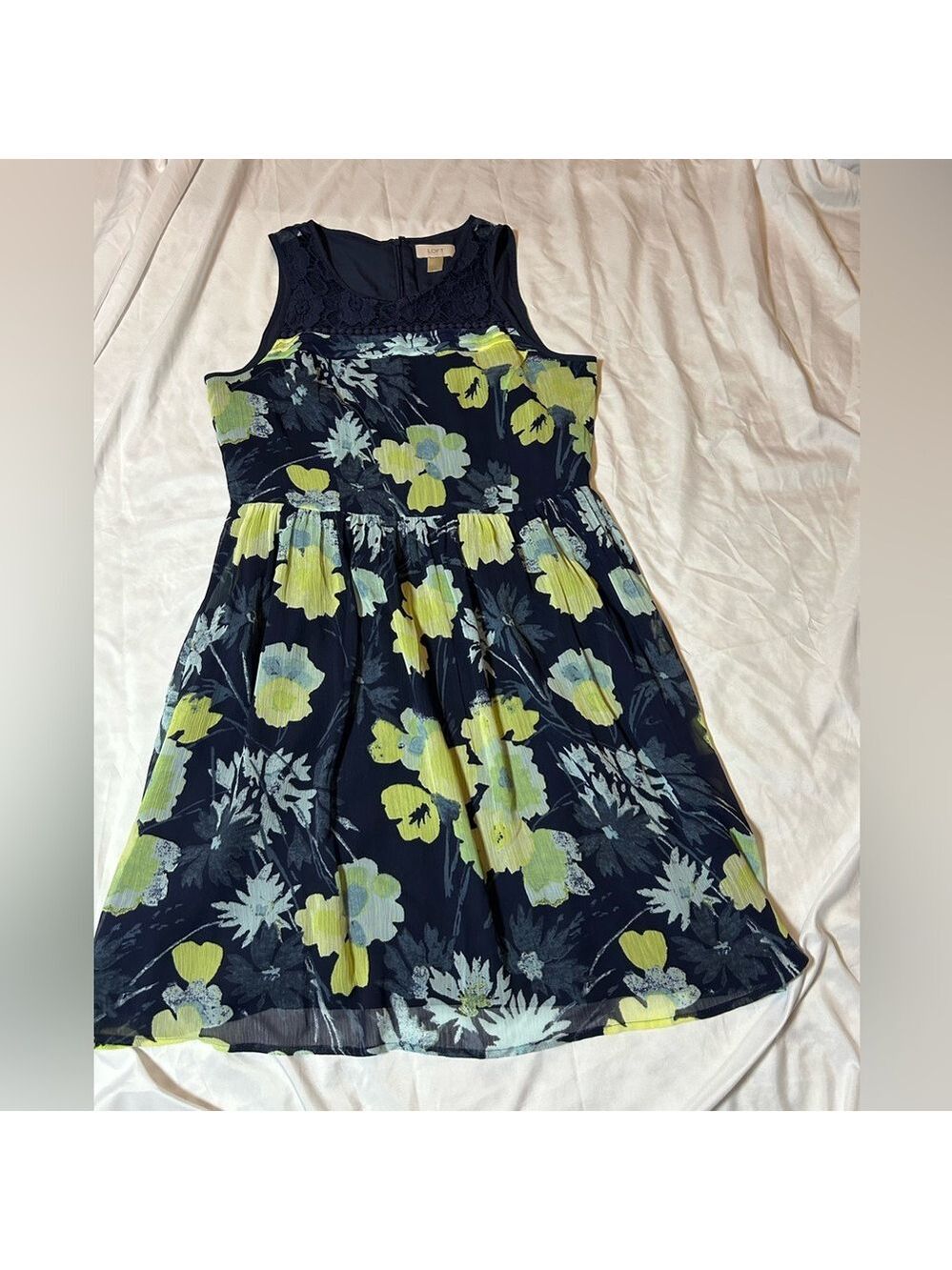 Ann Taylor Loft Blue Yellow - Green Floral Lace Fit and Flare Dress Size 6